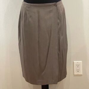 Herman Geist 14 Beige Wrap Skirt (Matching Blazer‎ Posted) 50 Poly 50 Rayon 121